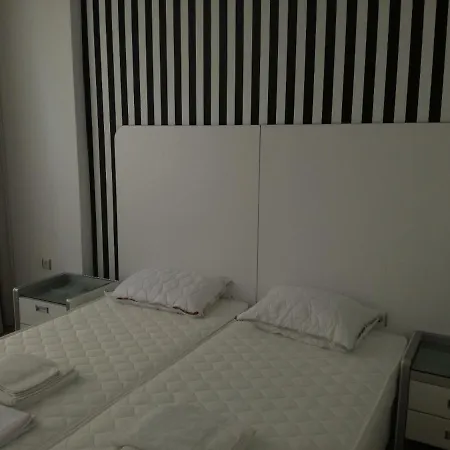 Rich Apartment *