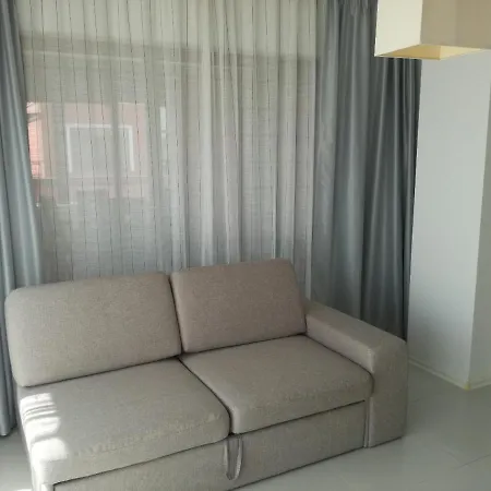 Apartment Rich